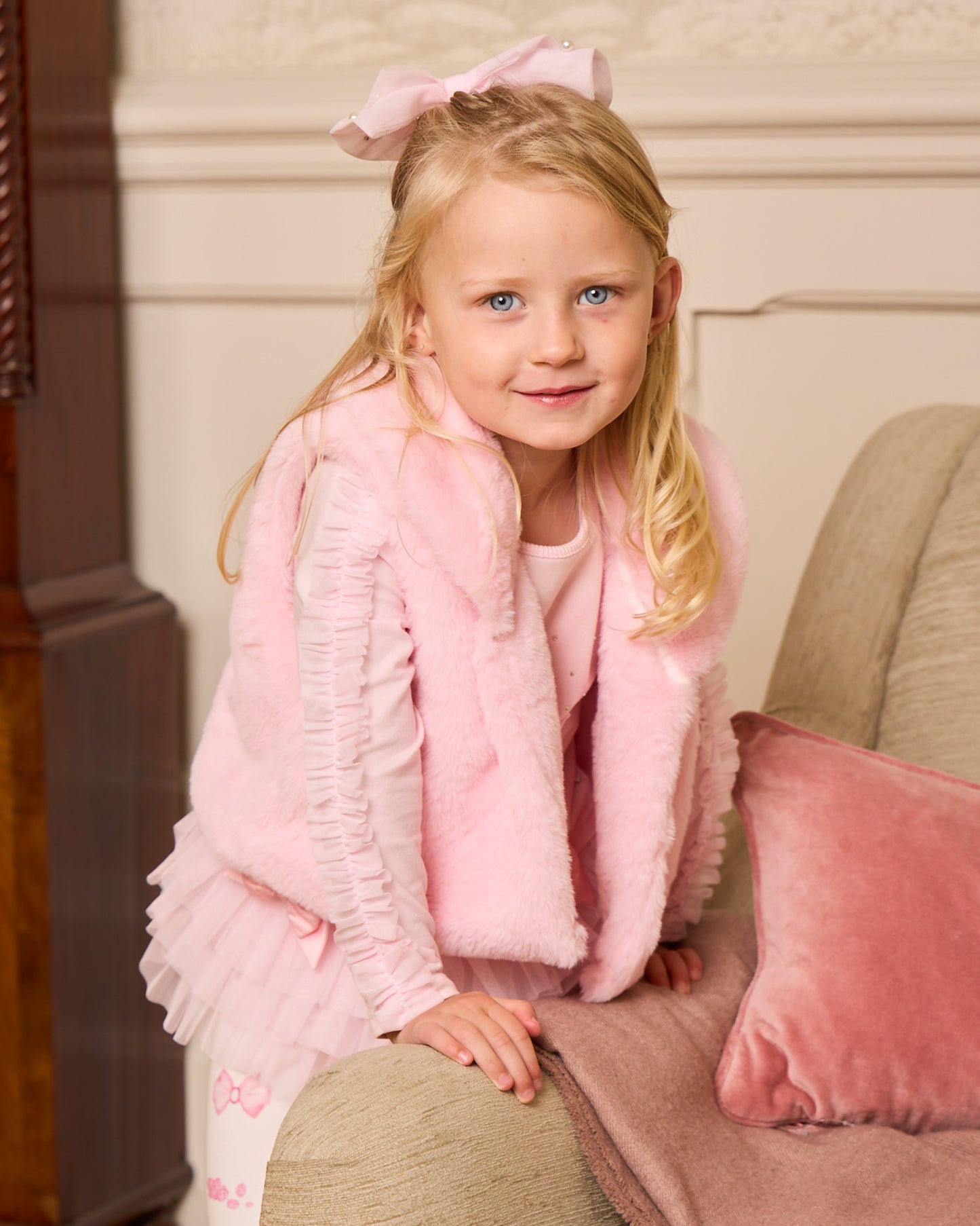 Caramelo Kids Girls Pink Soft Faux Fur Gillet