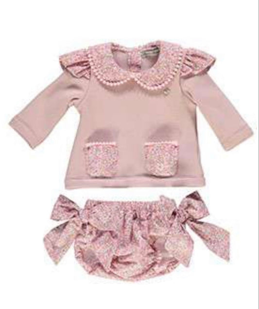 Piccola Speranza Girl's Set With Knitted Sweater And Pink Floral Shorts