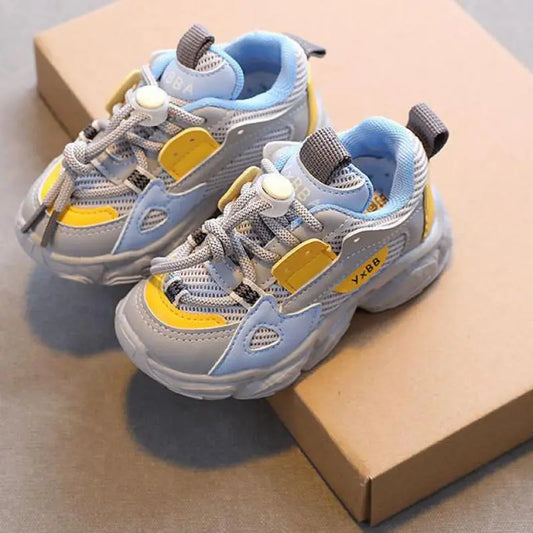 Boys Grey Trainers with Yellow flashing *