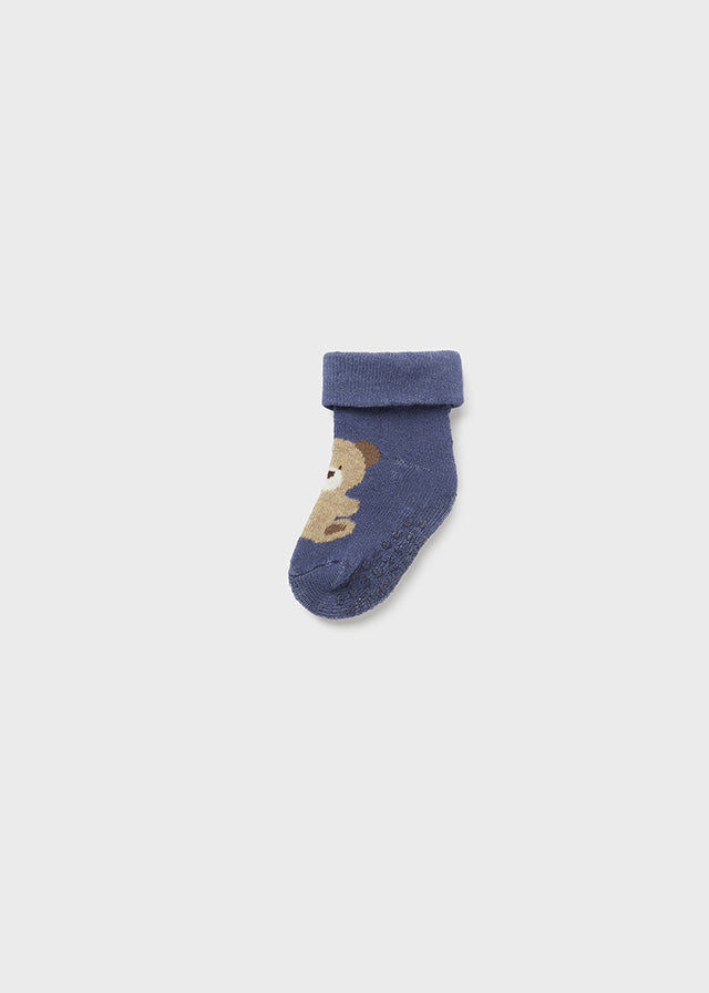 Baby boys winterblue non-slip socks with ribbed cuff and beige zigzag graphic