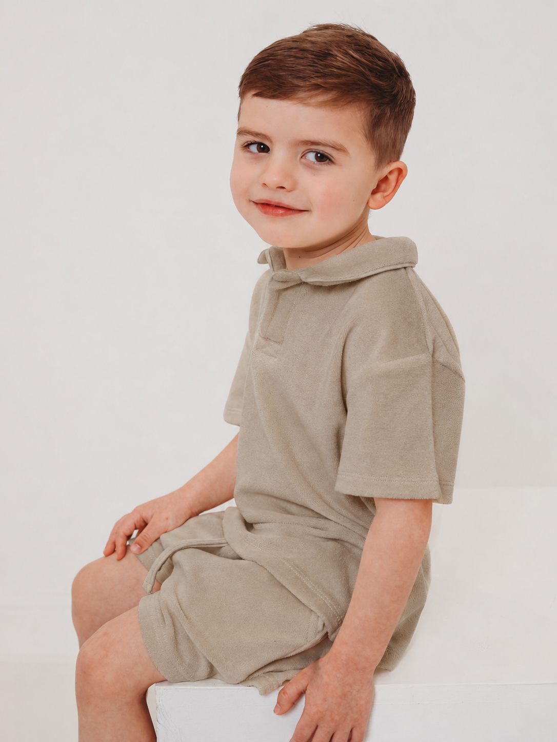Beige towelling unisex short set with hood and drawstring, matching shorts