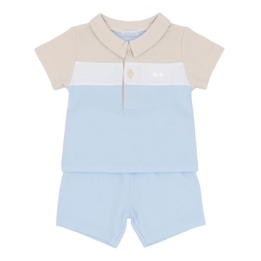 Boys two-piece outfit with a polo shirt and shorts in blue white an beige