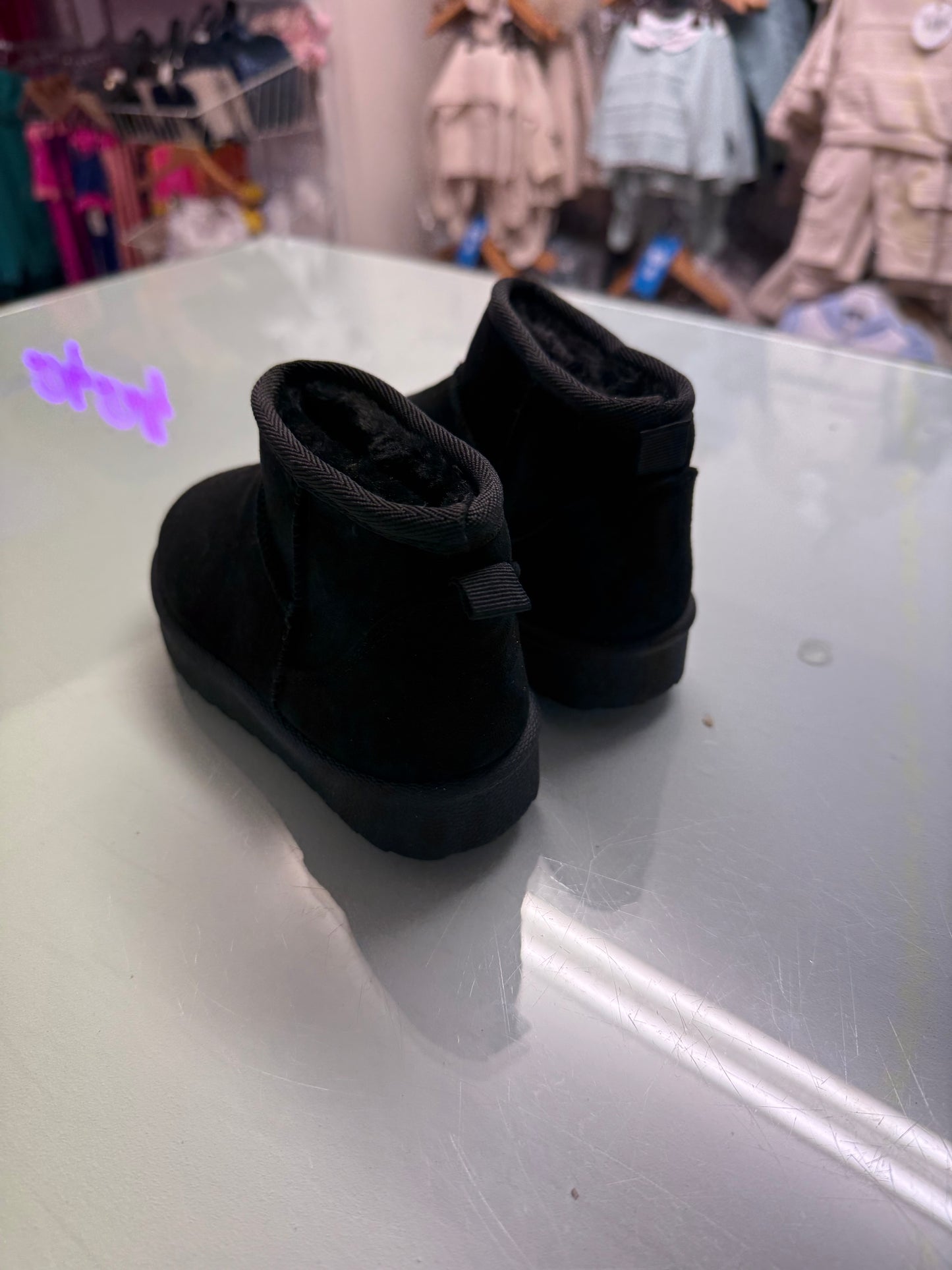 Girls Black faux fur boot