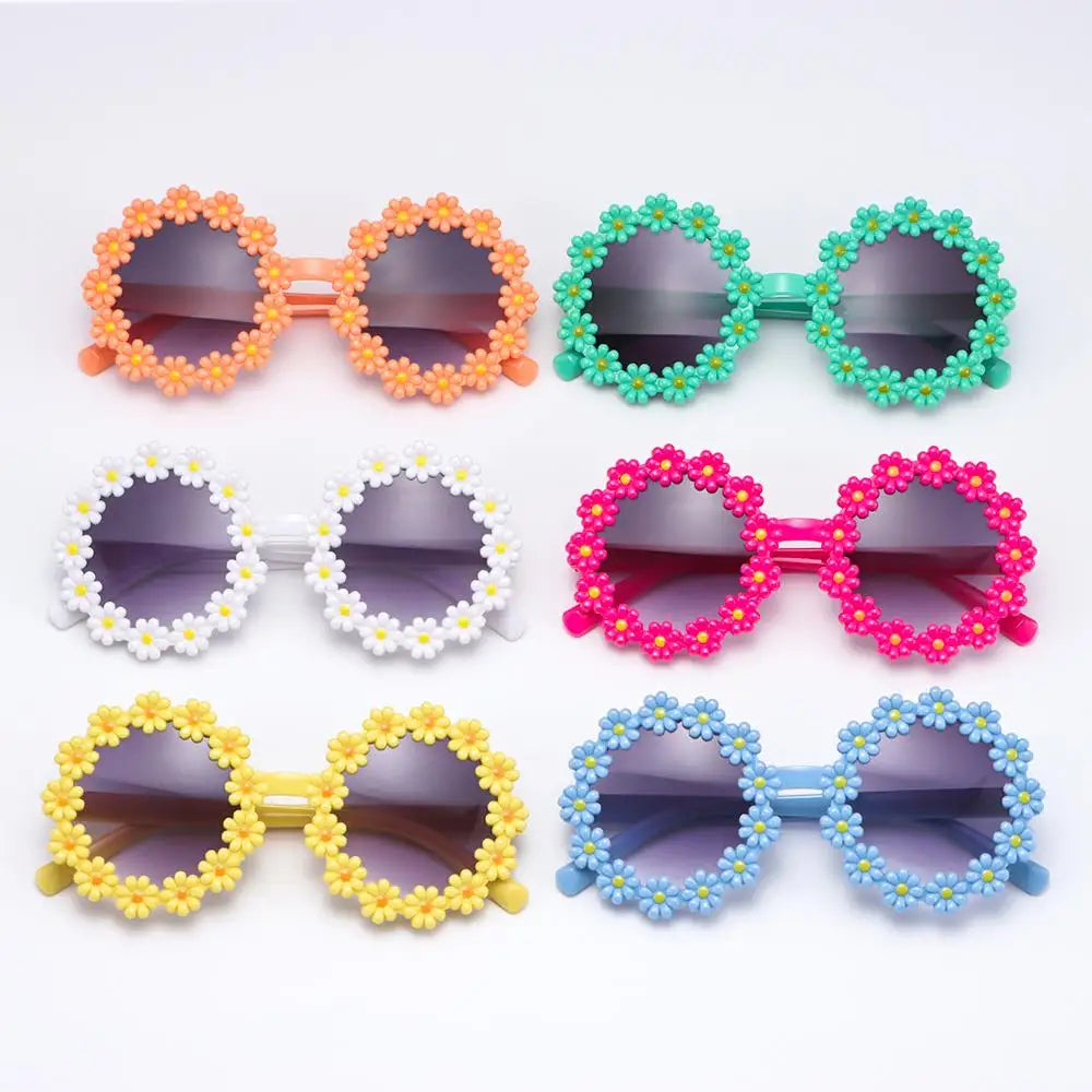 Daisy Flower Round Sunglasses – Choice of Colors