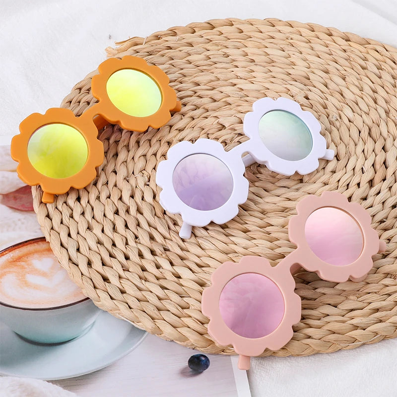 Pastel Sun Flower Round kids sunglasses