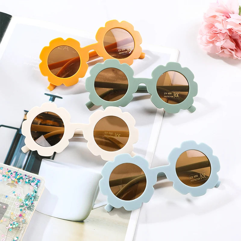 Pastel Daisy Flower Round Sunglasses – Choice of Colors