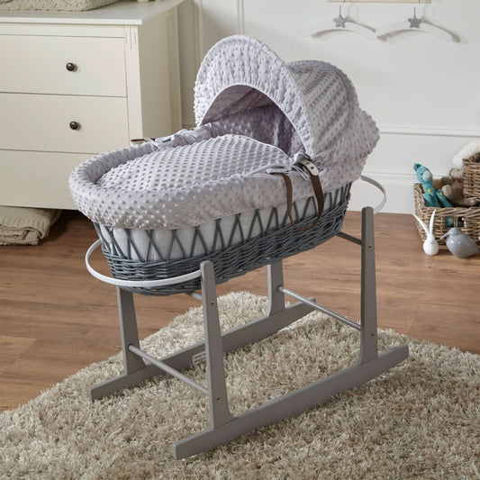 Grau­er Moseskorb aus Weide mit Stand und grauem gepolstertem Nestchen